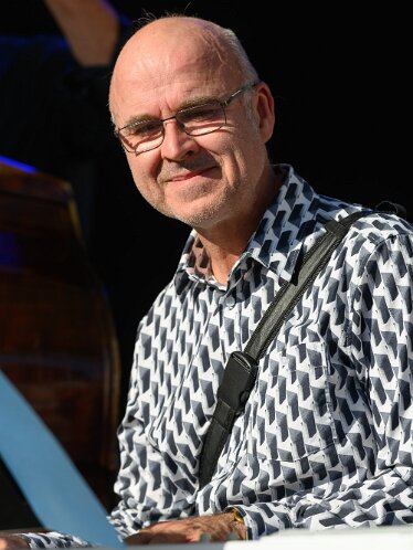 Simone Kopmajer mit Radio String Quartett