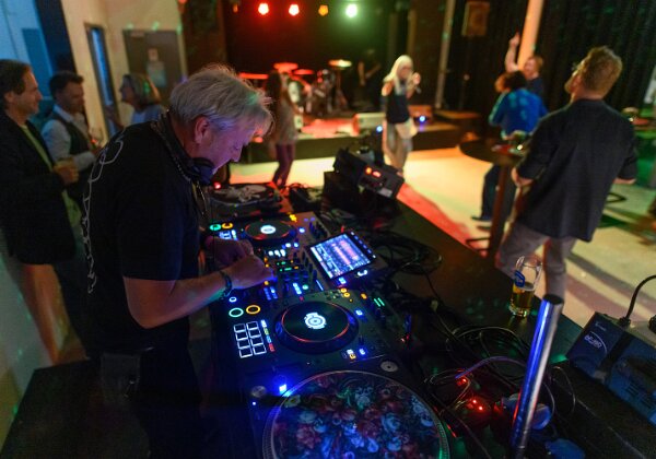 DJ Reptile DJ Reptile