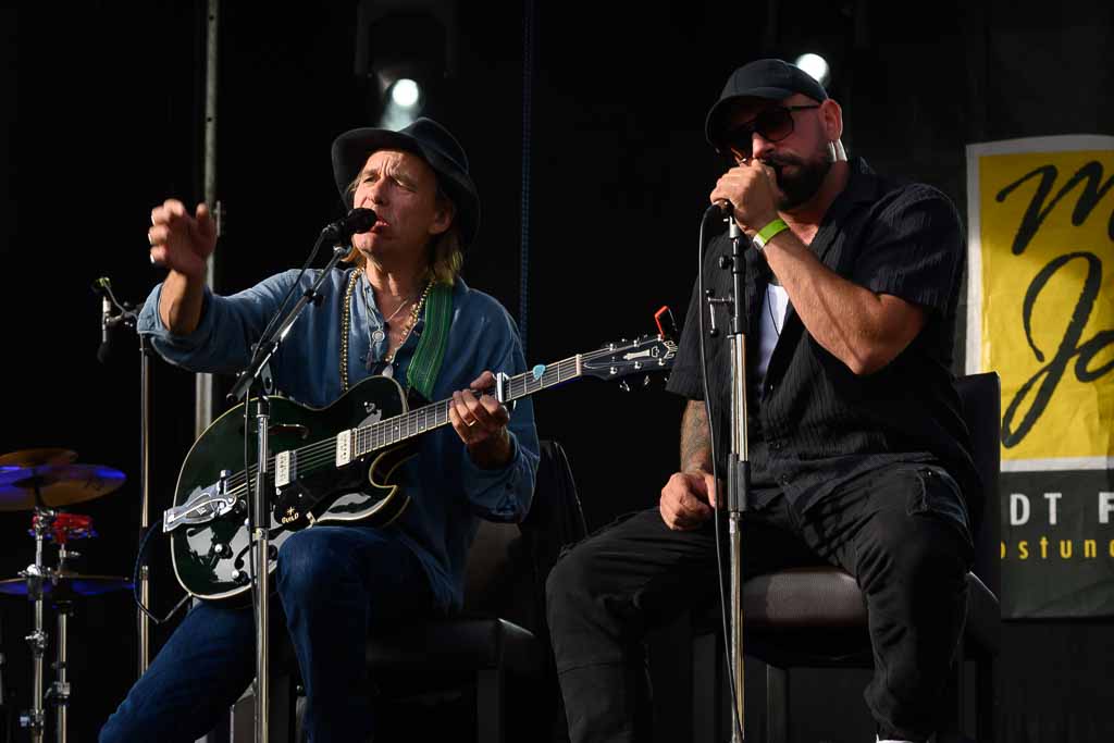 Christopher Seiler & Ernst Molden feat. Das Frauenorchester